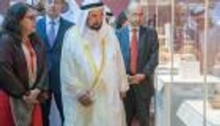 حاكم الشارقة يفتتح معرض "التعاون الآثاري بين الإمارات وفرنسا"