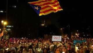 مظاهرات كتالونية ضد مدريد - رويترز