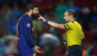 بيكيه يُطرد للمرة الأولى في تاريخه بدوري أبطال أوروبا