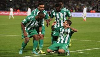 الرجاء يتأهل لنصف نهائي كأس العرش المغربي