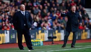 بينيتيز يرفض عرضا لخلافة كومان في إيفرتون