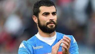 ألبيول مدافع نابولي