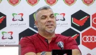 كوزمين مدرب شباب الأهلي دبي 