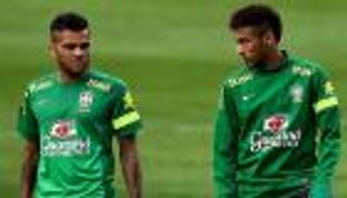 ألفيس: نيمار كان يبيت النية للرحيل عن برشلونة