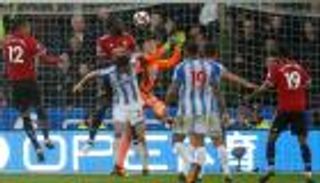 هدرسفيلد يصعق يونايتد في البريميير ليج