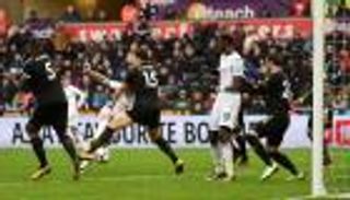 المدرب المؤقت إبليتون يقود ليستر للفوز على سوانزي