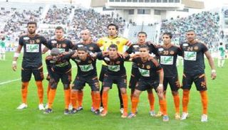 الركراكي يقود نهضة بركان إلى قبل نهائي كأس العرش المغربي