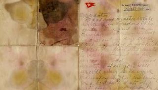 الرسالة مكتوبة بخط يد راكب الدرجة الأولى ألكسندر أوسكار هولفرسون