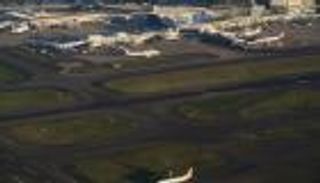 أستراليا تشدد إجراءات الأمن بمطاراتها بعد إحباط مخطط إرهابي