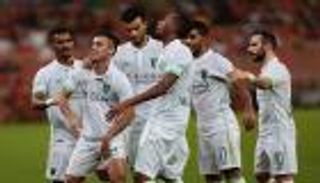 السومة يقود الأهلي للفوز بالديربي أمام الاتحاد