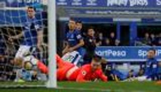 أرسنال يفوز ويعمق أزمة إيفرتون بخماسية