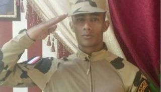 محمد رمضان بالزي العسكري