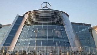 أحد مقرات شركة مرسيدس العالمية-أرشيفية