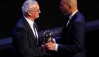 زيدان أفضل مدرب لعام 2017 