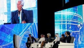 مشاركون في ملتقى مبادرة مستقبل الاستثمار- رويترز