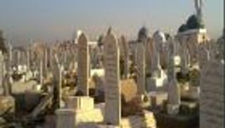 حلب السورية.. أحضر البنزين تدفن موتاك 