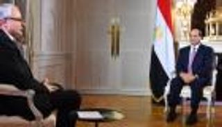 السيسي من فرنسا: على قطر التجاوب مع المطالب لإنهاء أزمتها