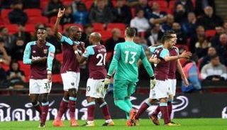 وست هام يقلب الطاولة على توتنهام في كأس الرابطة