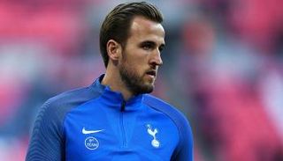 توتنهام يزيد الغموض حول مشاركة كين أمام يونايتد