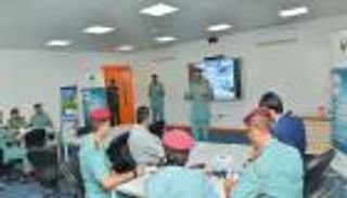 جلسة عصف ذهني لترتيب حفل افتتاح "آيسنار 2018 " بأبوظبي