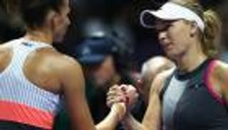 فوزنياكي تصعق بليسكوفا وتتأهل لنهائي البطولة الختامية