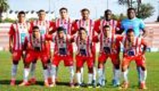 تعادل أغادير يمنحه تقاسم صدارة الدوري مع الرجاء 