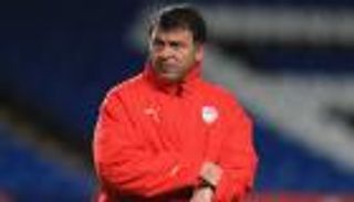 مدرب أوليمبياكوس يؤكد جاهزية فريقه لبرشلونة