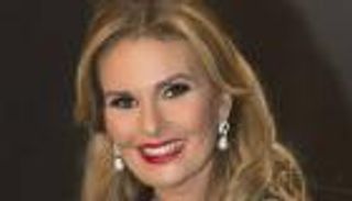 يسرا رئيس شرف مهرجان القاهرة السينمائي