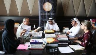 من اجتماع جائزة الشيخ زايد للكتاب