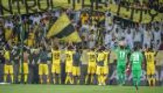 الوصلاوية يرفعون شعار "دبي صفراء" بعد حسم الديربي