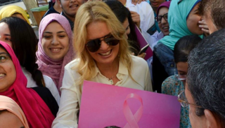 الفنانة المصرية يسرا