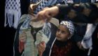 بالصور.. الفلسطينيون يطالبون بريطانيا بالاعتذار عن وعد بلفور