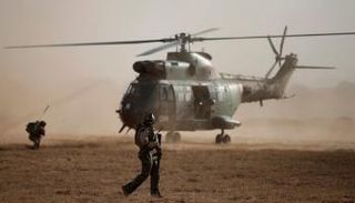 جانب من العمليات العسكرية الفرنسية في مالي - رويترز