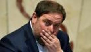 سجن 8 مسؤولين في حكومة كتالونيا المعزولة