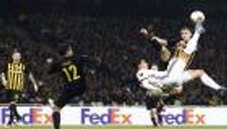 ميلان يسقط مجددا في الفخ اليوناني