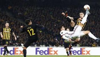 ميلان يسقط مجددا في الفخ اليوناني