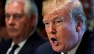 ترامب يقصف الخارجية الأمريكية: لست واثقا من بقاء الوزير