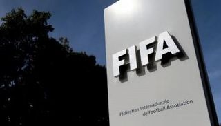 "يويفا" يناقش مع "فيفا" تدشين بطولة الدوري العالمي للمنتخبات