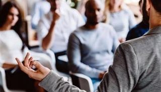 أسئلة تعرف بها درجة الكاريزما