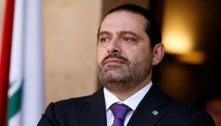 استقالة الحريري أصابت لبنان بالذهول (رويترز)