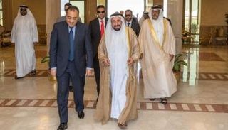 الشيخ الدكتور سلطان بن محمد القاسمي يرافقه الدكتور مصطفى مدبولي