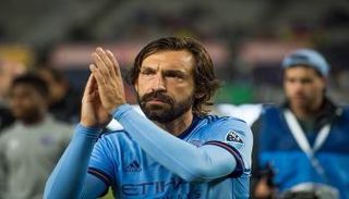 بيرلو يعتزل اللعب 