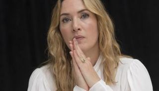 كيت وينسلت تدافع عن منزلها