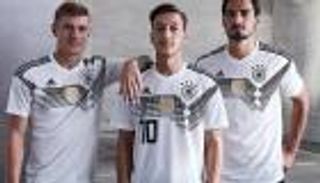 ألمانيا تكشف عن قميص مونديال روسيا