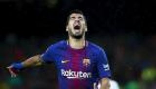 برشلونة يبدأ خطوات إعادة سواريز لمستواه