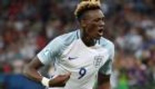 أبراهام يتطلع للعودة لتشيلسي من بوابة منتخب إنجلترا 