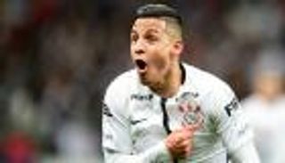 برشلونة يجهز لخطف "مارسيللو الجديد"