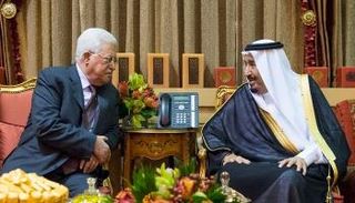 العاهل السعودي الملك سلمان بن عبدالعزيز آل سعود والرئيس الفلسطيني