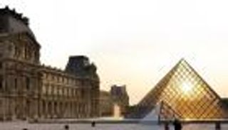 "اللوفر".. أسطورة تستعصي على الحل