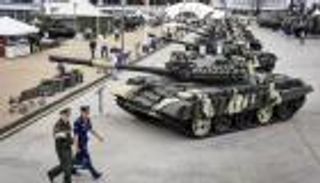 موسكو: نملك أكبر عدد من الدبابات وراجمات الصواريخ في العالم